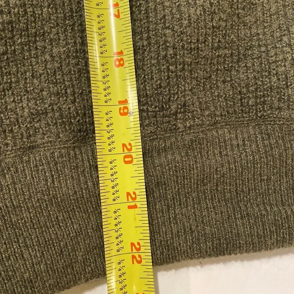 J. Crew green alpaca blend long sleeve pullover sweater size XS